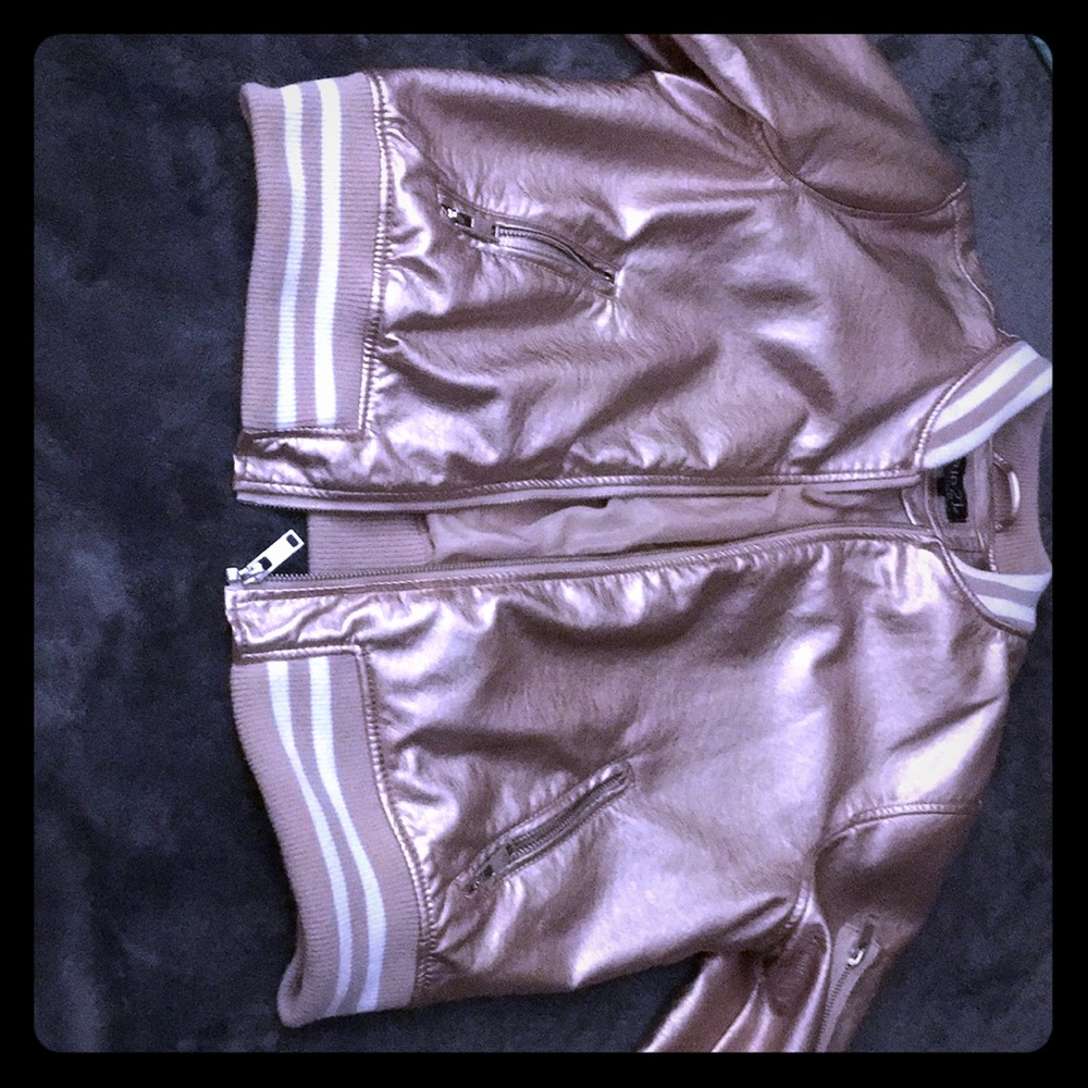 Gold jacket only warn once